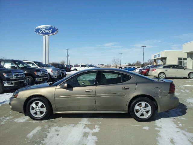 2006 Pontiac Grand Prix Base