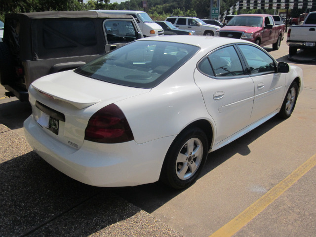 2006 Pontiac Grand Prix Base