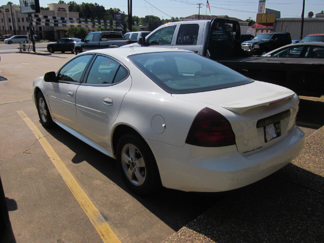 2006 Pontiac Grand Prix Base