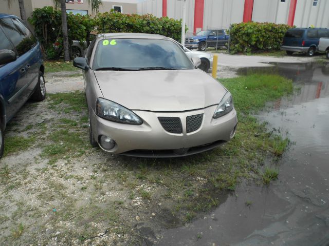 2006 Pontiac Grand Prix Base