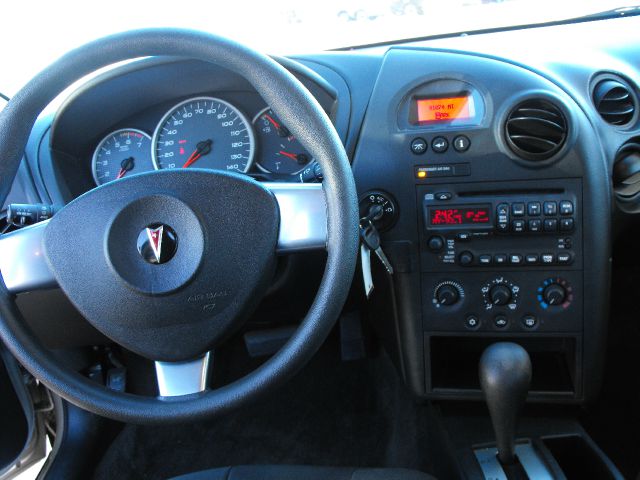 2006 Pontiac Grand Prix Base