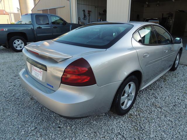 2006 Pontiac Grand Prix Unknown