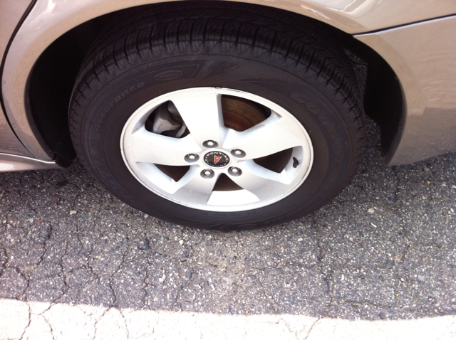 2006 Pontiac Grand Prix Base