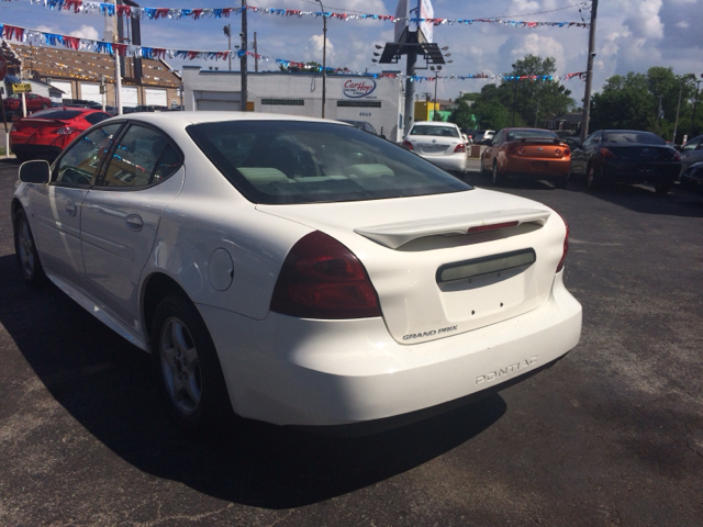2006 Pontiac Grand Prix Unknown