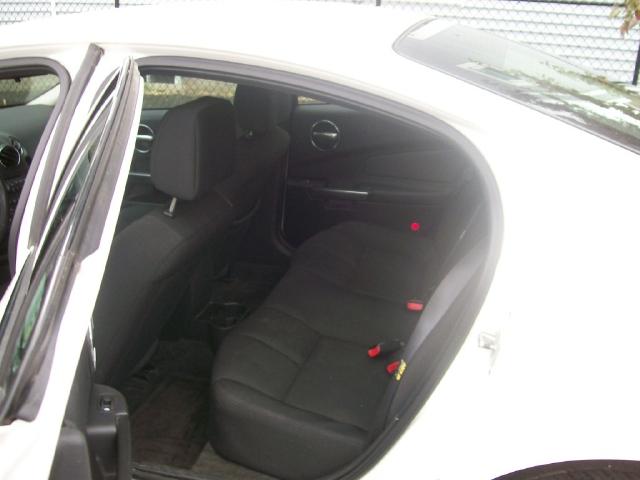 2006 Pontiac Grand Prix SE Sedan