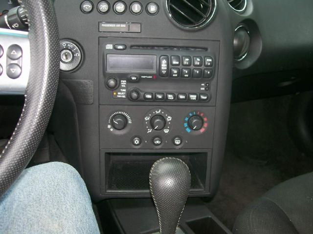 2006 Pontiac Grand Prix SE Sedan