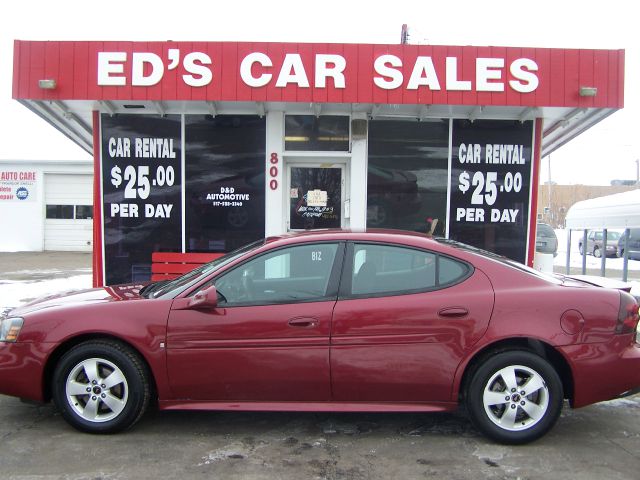 2006 Pontiac Grand Prix 4WD Supercrew Styleside 5-1/2 Ft Box XLT