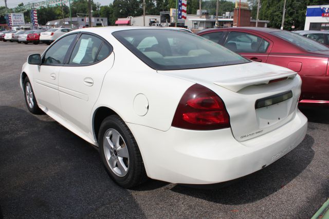2006 Pontiac Grand Prix Unknown