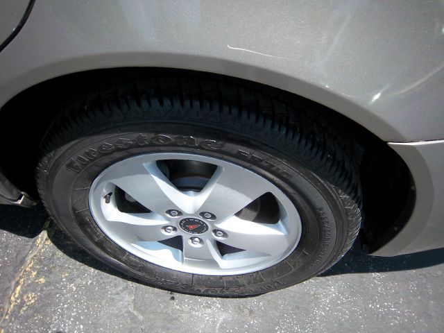 2006 Pontiac Grand Prix Base