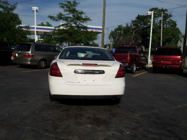 2006 Pontiac Grand Prix Base