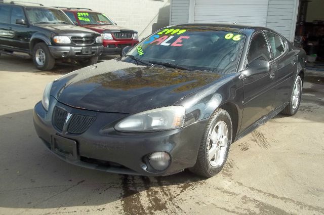 2006 Pontiac Grand Prix 4WD Supercrew Styleside 5-1/2 Ft Box XLT