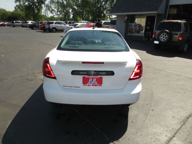 2006 Pontiac Grand Prix Base