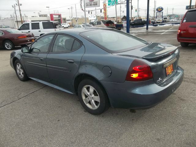 2006 Pontiac Grand Prix Base