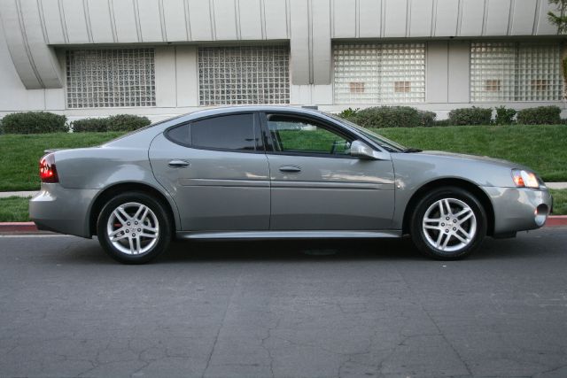 2007 Pontiac Grand Prix XUV SLE 4WD