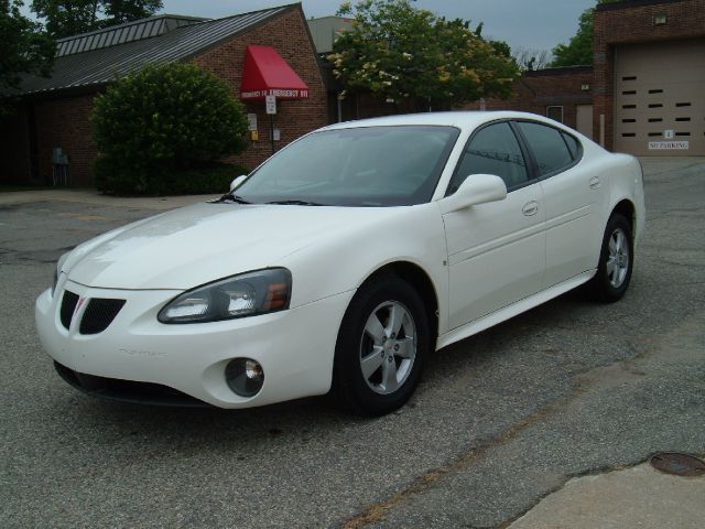 2007 Pontiac Grand Prix Unknown