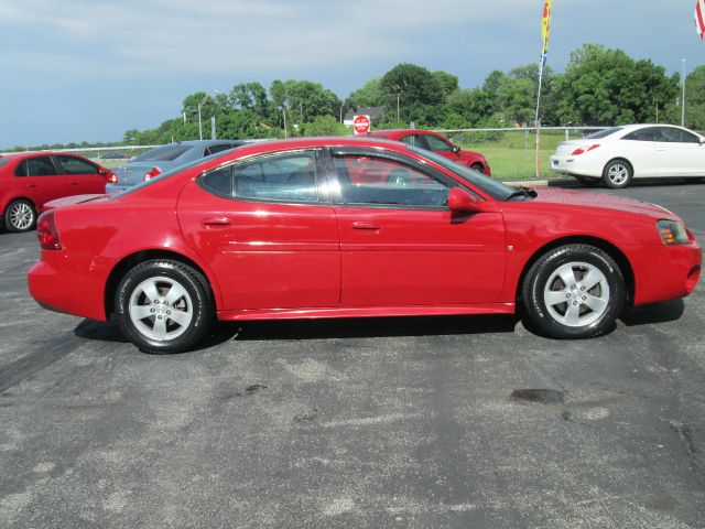 2008 Pontiac Grand Prix Auto SEL