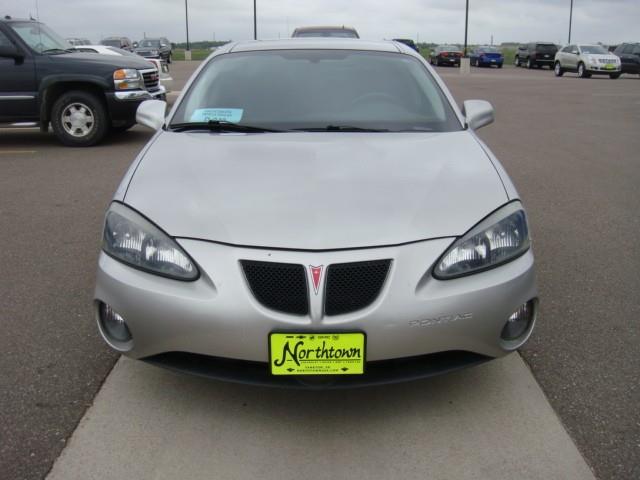 2008 Pontiac Grand Prix Unknown