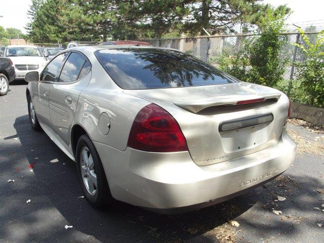 2008 Pontiac Grand Prix Unknown