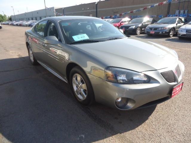 2008 Pontiac Grand Prix Unknown