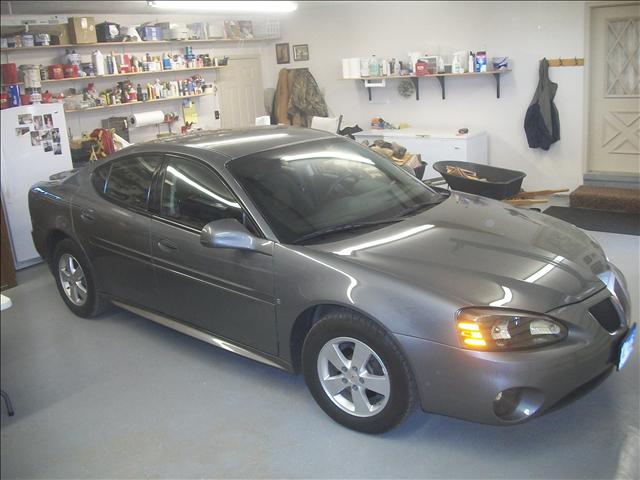 2008 Pontiac Grand Prix Unknown