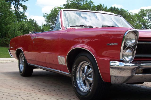1965 Pontiac LEMANS GTO 5.6L Automatic SE