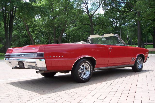 1965 Pontiac LEMANS GTO 5.6L Automatic SE