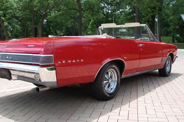 1965 Pontiac LEMANS GTO 5.6L Automatic SE
