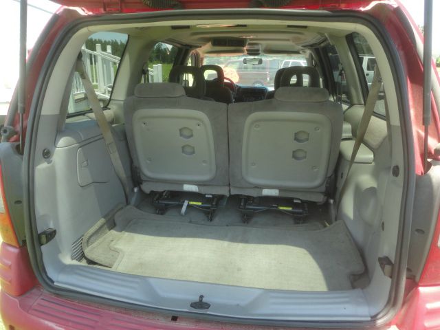 1999 Pontiac Montana 2WD 2dr Supercab 126