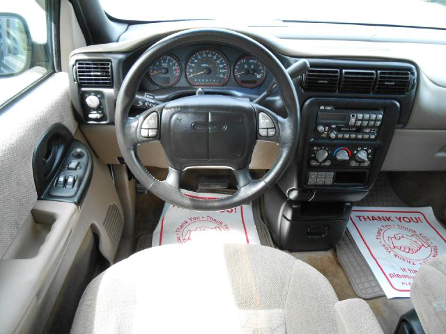 2000 Pontiac Montana Unknown