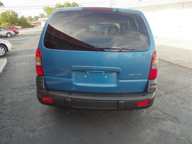 2000 Pontiac Montana 2WD 2dr Supercab 126