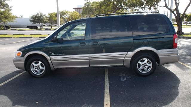 2000 Pontiac Montana 2WD 2dr Supercab 126