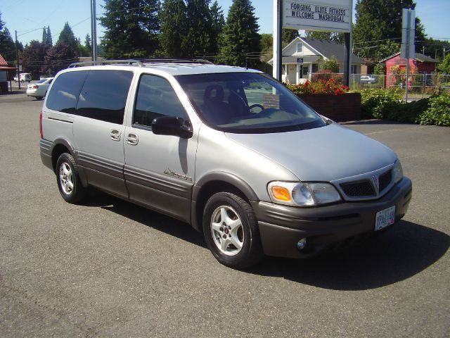 2001 Pontiac Montana GLS SUV