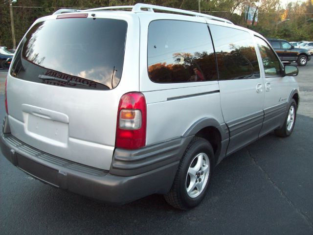 2002 Pontiac Montana UP 4WD