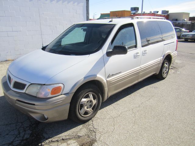 2002 Pontiac Montana CREW CAB RTL W/leather