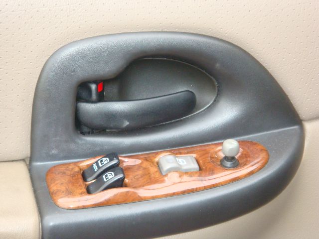 2002 Pontiac Montana Unknown