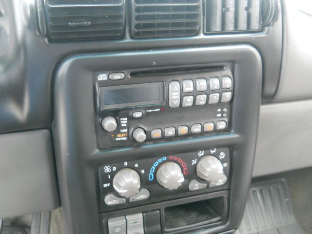 2002 Pontiac Montana SE ZX4