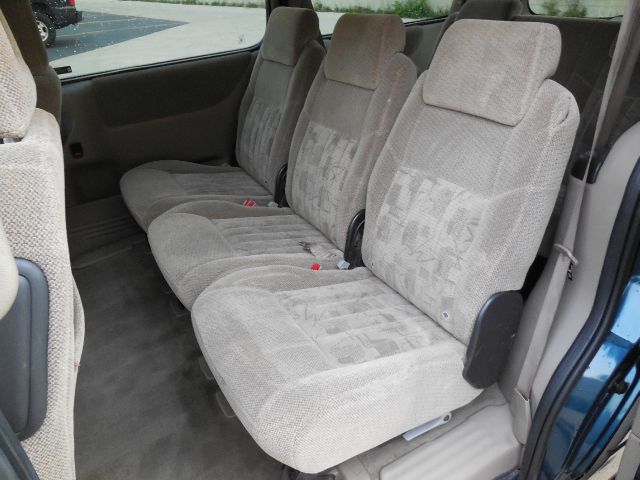 2002 Pontiac Montana Unknown