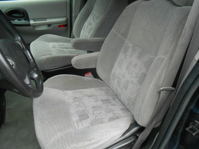 2003 Pontiac Montana Super Celan Lariat