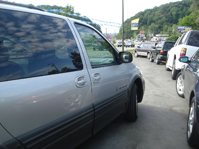 2003 Pontiac Montana 4WD SLT