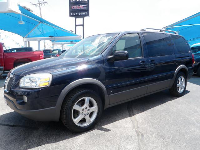 2006 Pontiac Montana SV6 2001 Chevrolet Z06