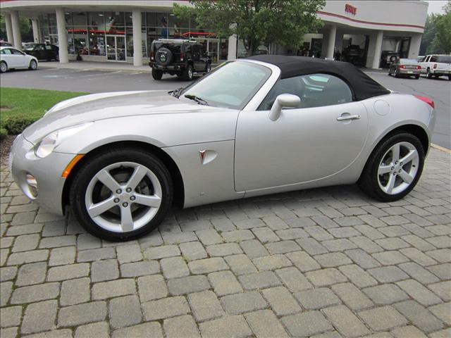 2006 Pontiac Solstice 4dr Sdn I4 Auto EX Sedan