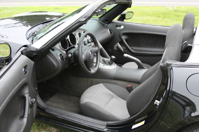 2007 Pontiac Solstice Base