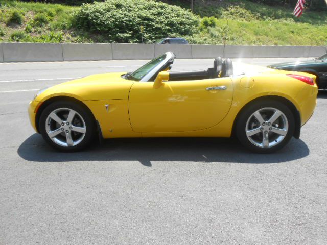 2007 Pontiac Solstice Base
