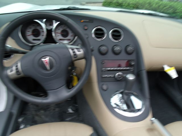 2007 Pontiac Solstice XLT 4X4 Police