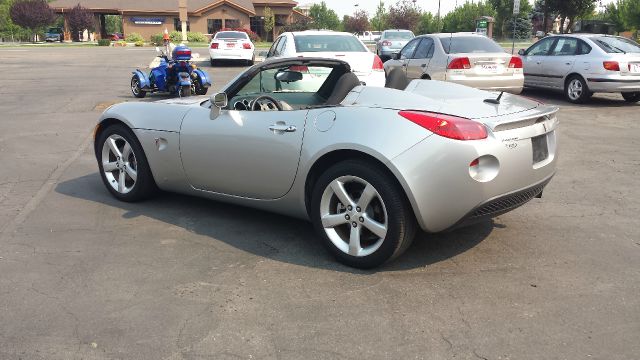 2008 Pontiac Solstice Base