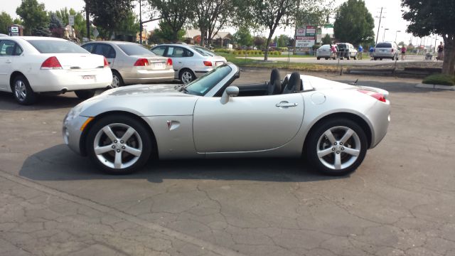 2008 Pontiac Solstice Base