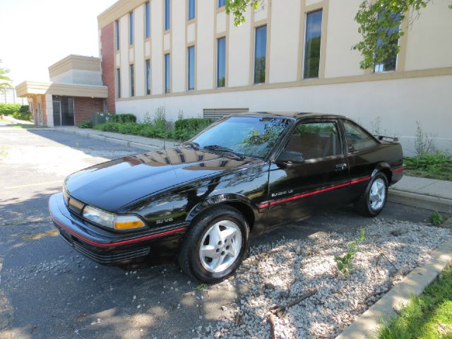 1994 Pontiac Sunbird Sedan XLE