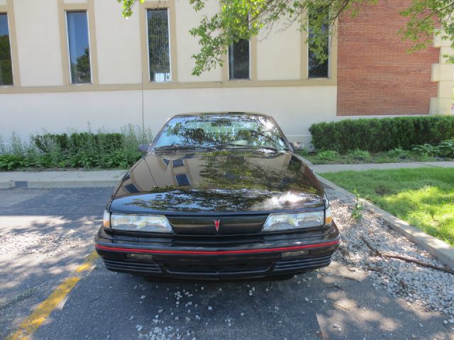 1994 Pontiac Sunbird Sedan XLE