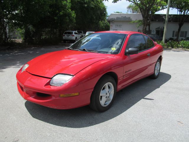1996 Pontiac Sunfire 4dr Sdn SL Auto Sedan