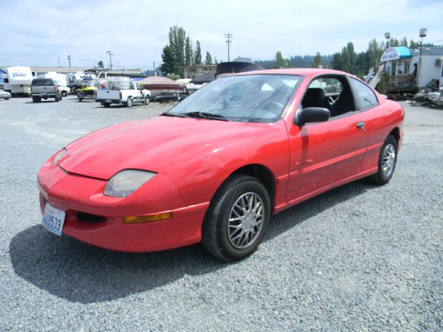 1997 Pontiac Sunfire 4dr Sdn SL Auto Sedan